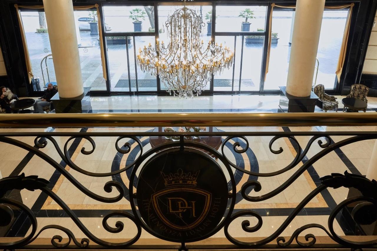 Diplomatic Hotel - Imagen 3